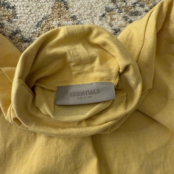 Fear of God Essentials Boxy Turtleneck in Cotton-jersey XS Excellent Condition - Picture 5 of 6
